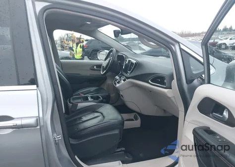 2018 Chrysler Pacifica Hybrid Touring L from USA, damaged, VIN 2C4RC1L74JR230113